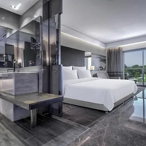 Deluxe Double Room Garden View