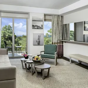 Deluxe Suite Sea View